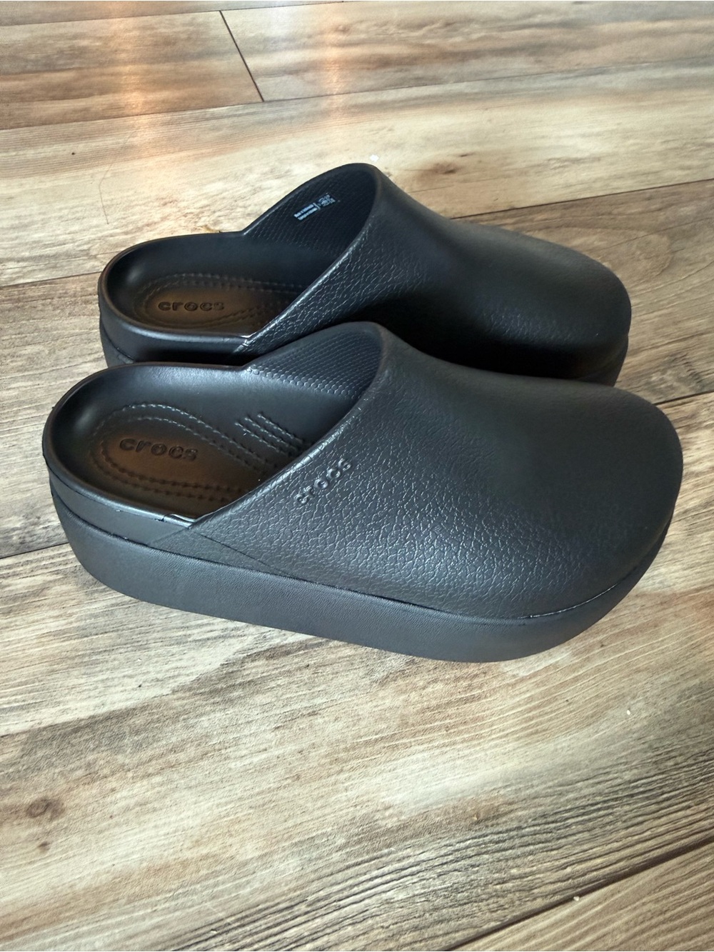 Crocs Black Platform Dylan Clogs